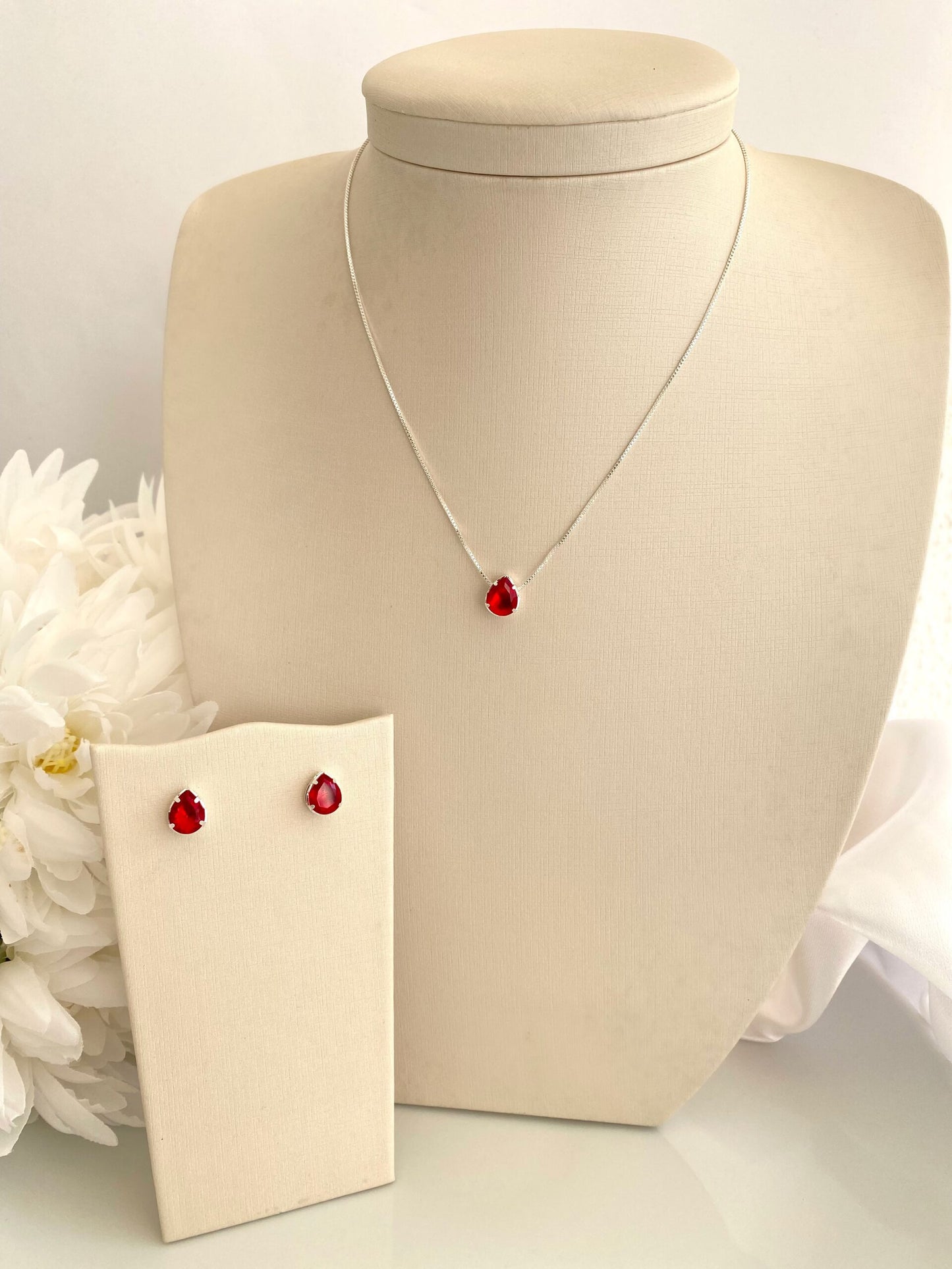 CONJUNTO GOTA CRISTAL VERMELHO