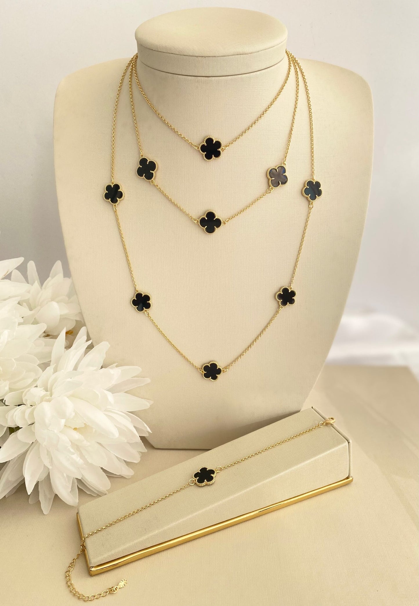 CONJUNTO CLOVER PRETO