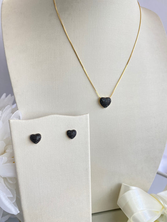 CONJUNTO CORAÇÃO PRETO CRAVEJADO