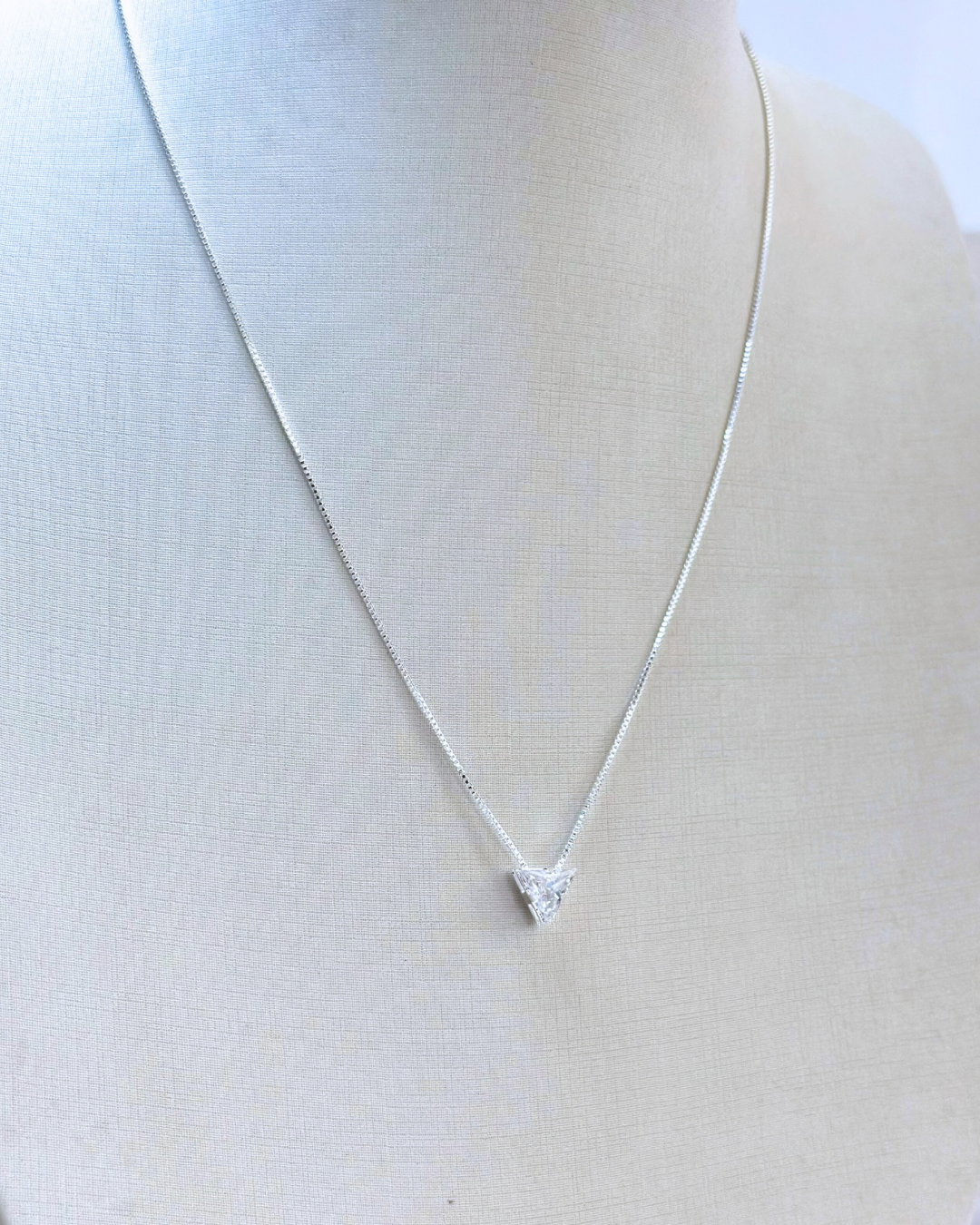 COLAR BANHADO PRATA CRYSTAL DROP