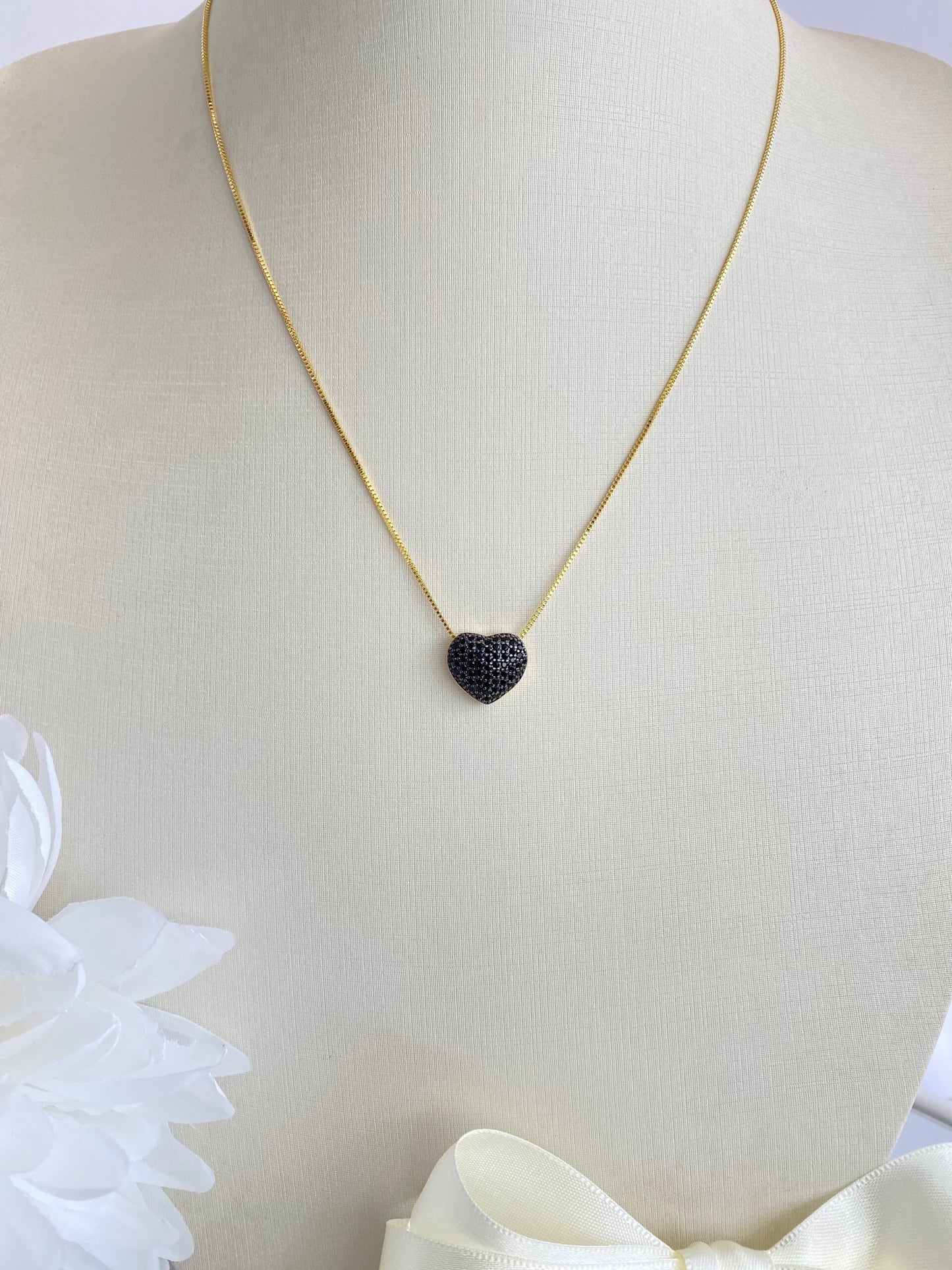 CONJUNTO CORAÇÃO PRETO CRAVEJADO