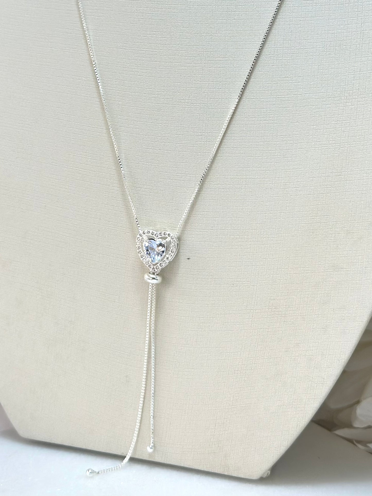 COLAR LARIAT CORAÇÃO BANHADO A PRATA