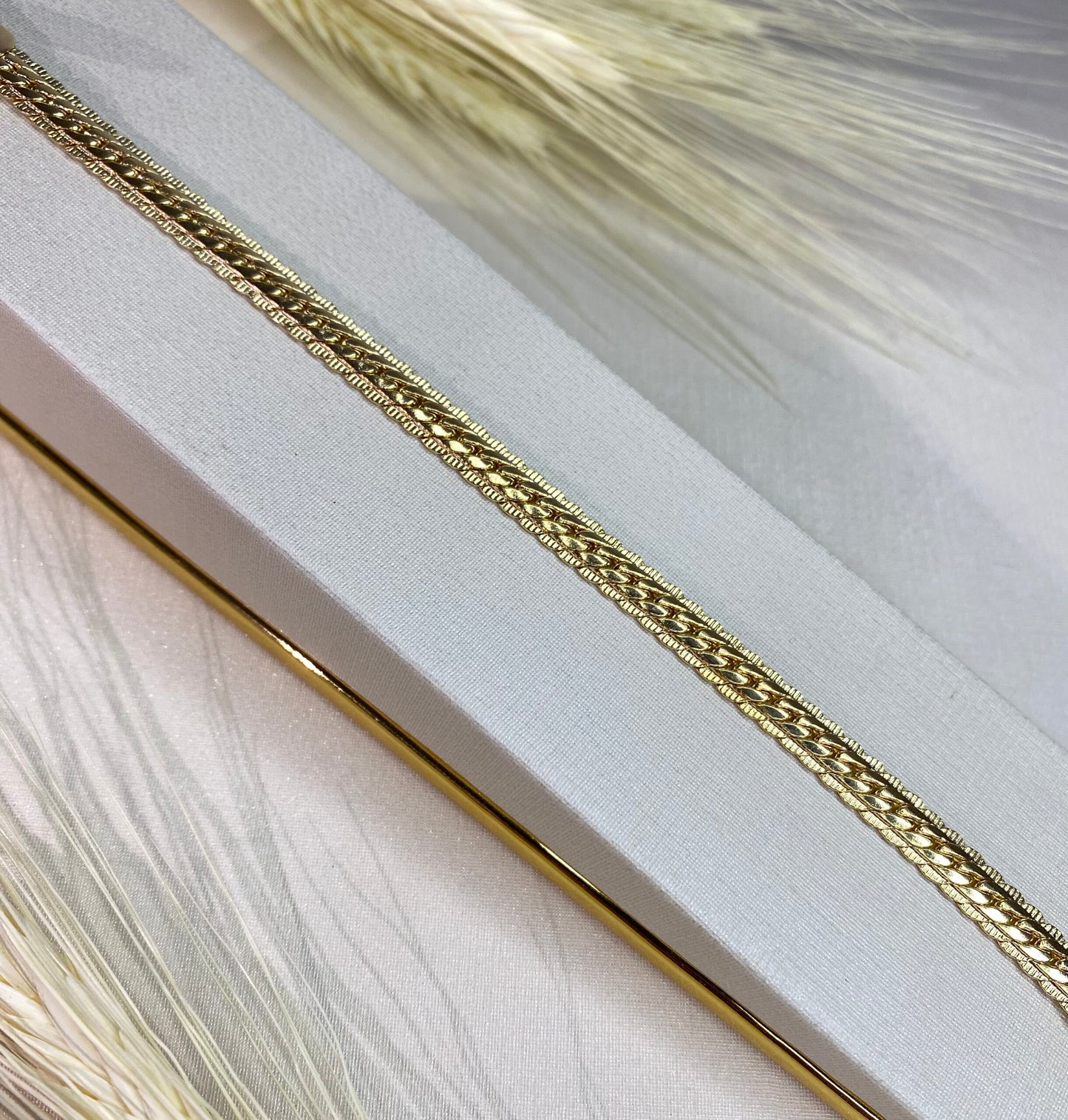 PULSEIRA FIO DE OURO