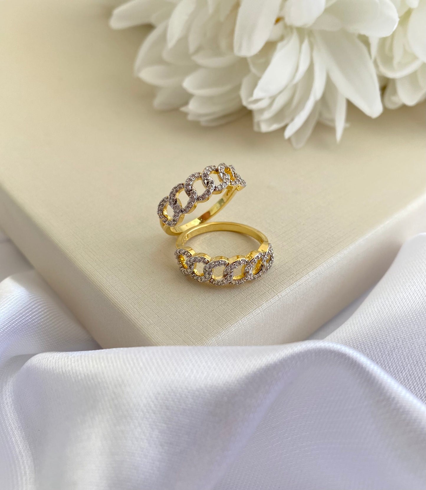 ANEL TRAMA CELESTE CRAVEJADO