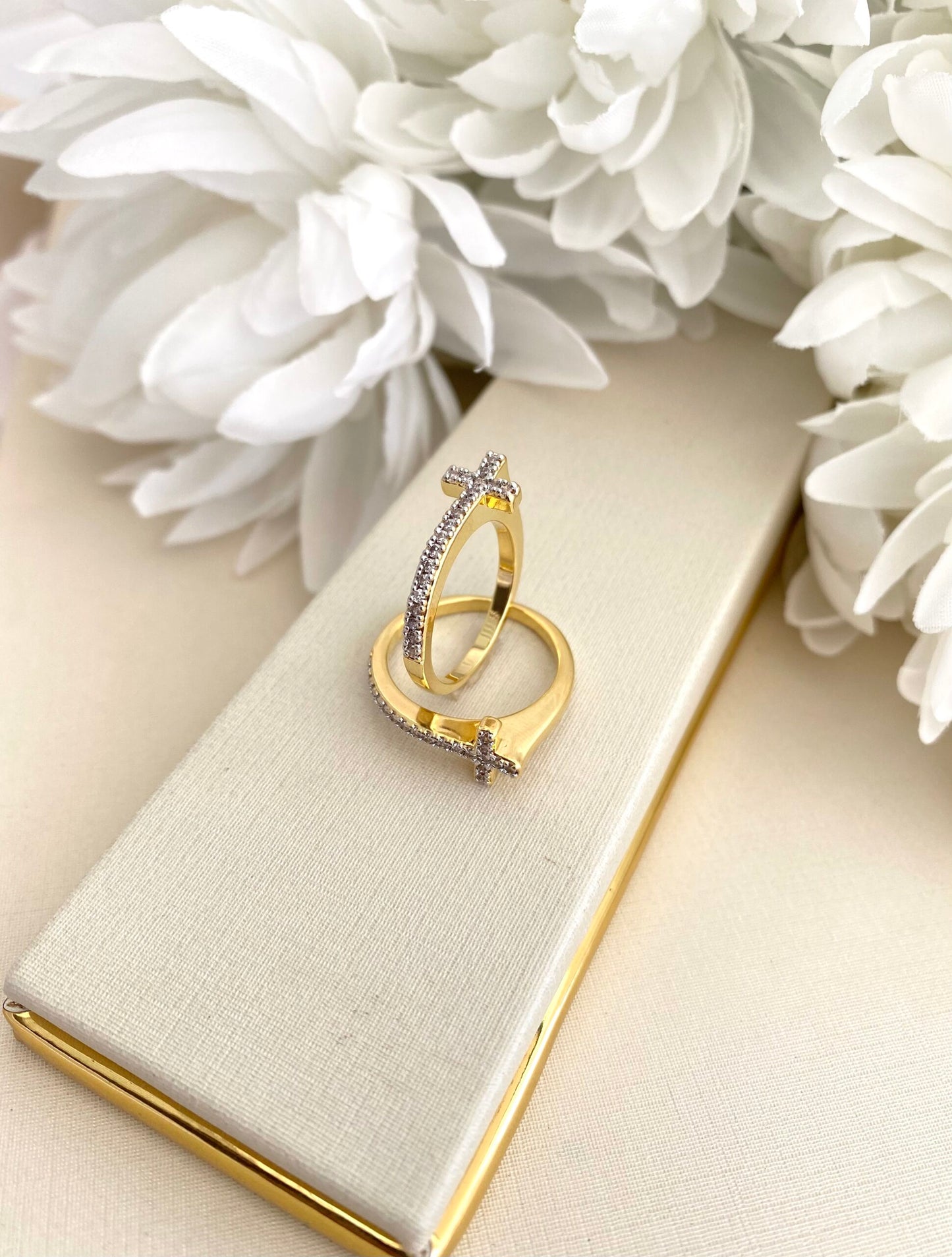 ANEL LUZ DA CRUZ CRAVANDO