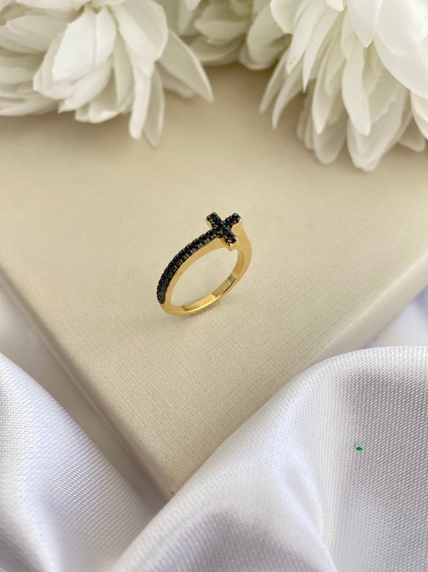 ANEL CRUZ SAGRADA CRAVEJADO