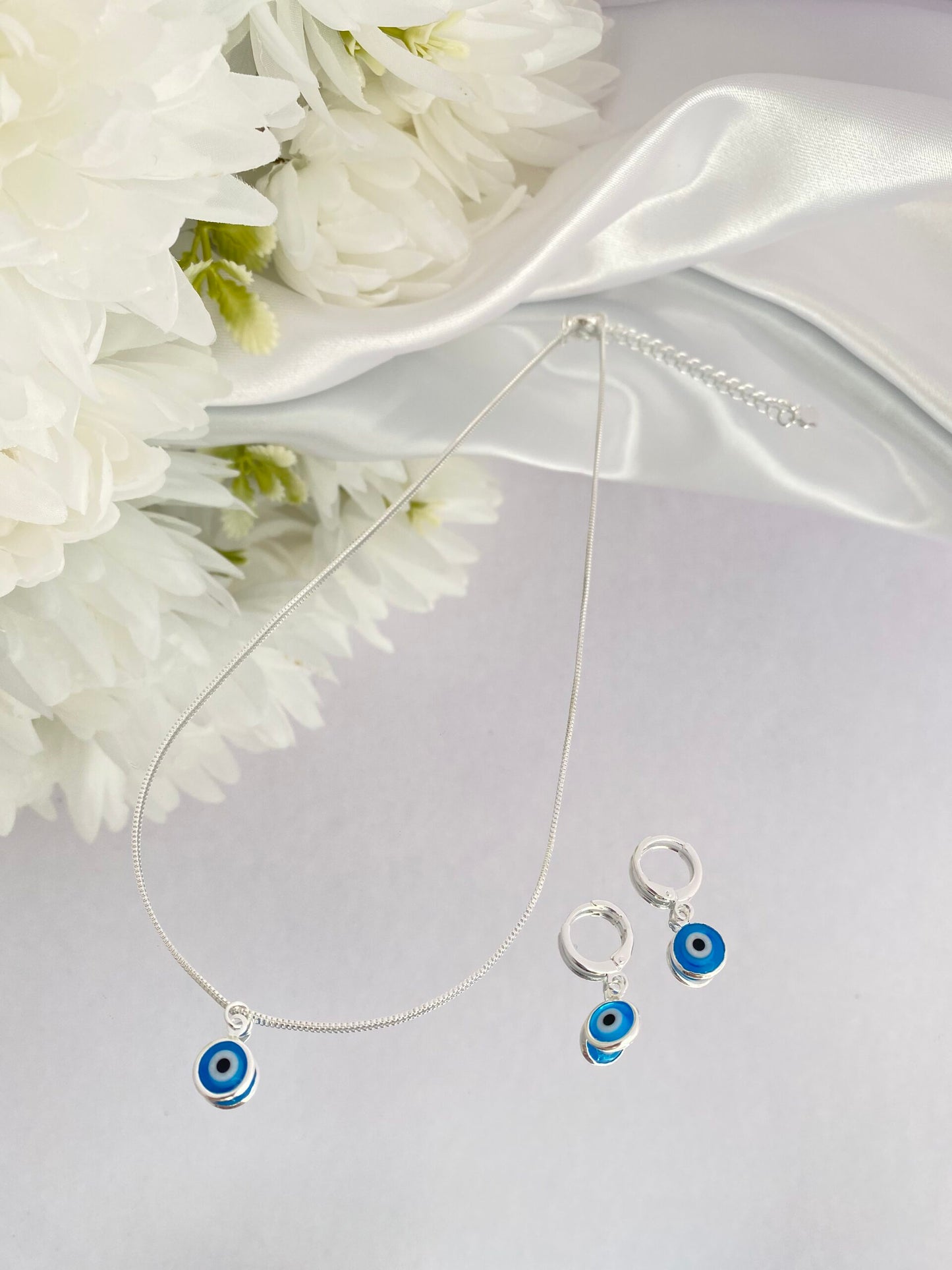 CONJUNTO PRATA COM OLHO GREGO