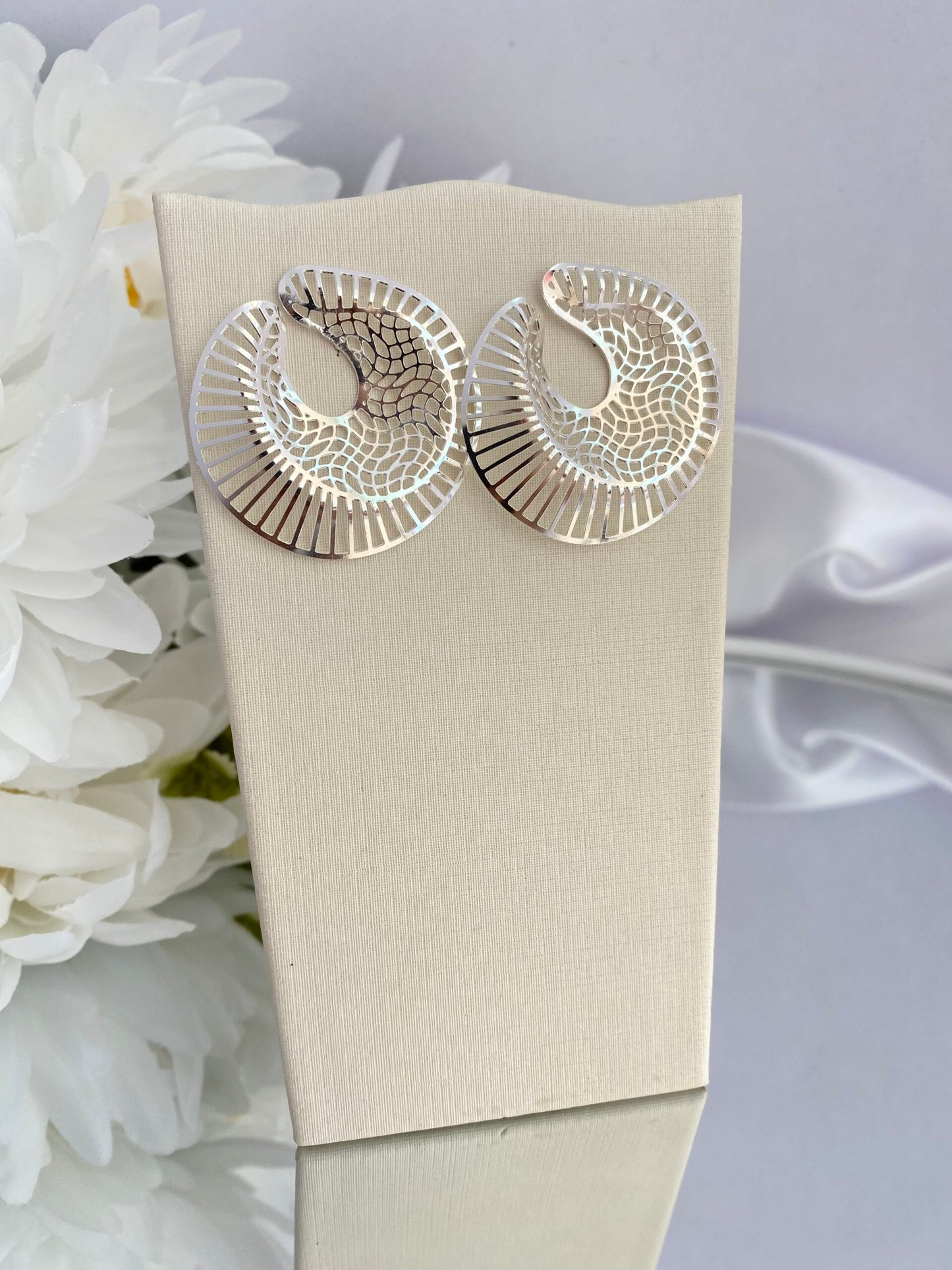 BRINCO PRATA MOSAICO