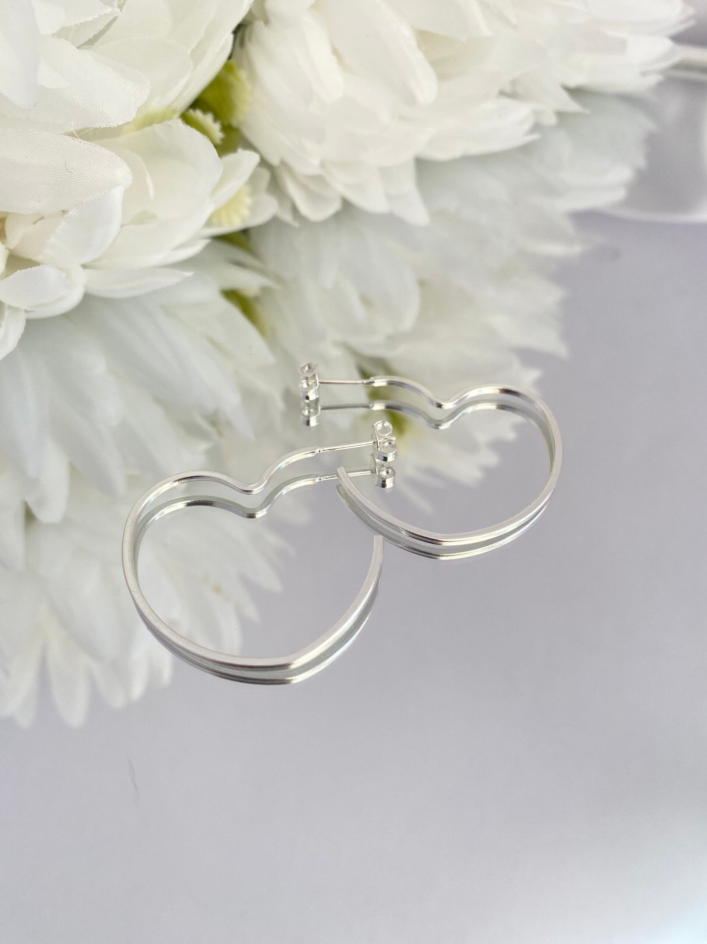 BRINCO ARGOLA PRATA CORAÇÃO ETERNO