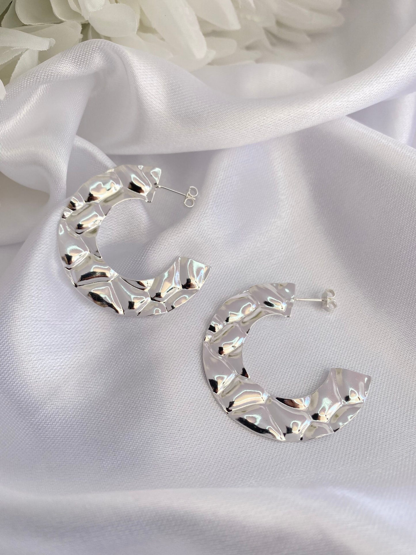 BRINCO PRATA ECLIPSE