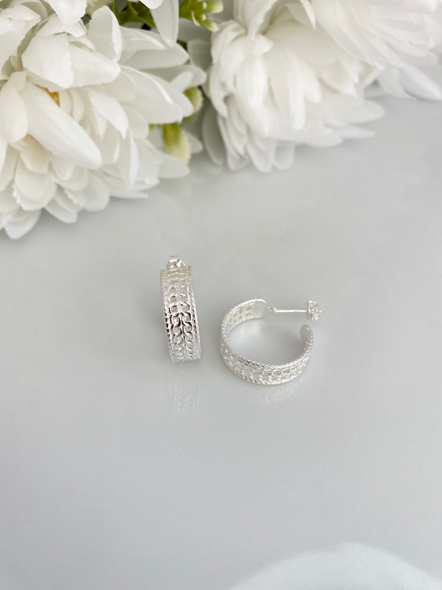 BRINCO ARGOLA TRAMA DE PRATA