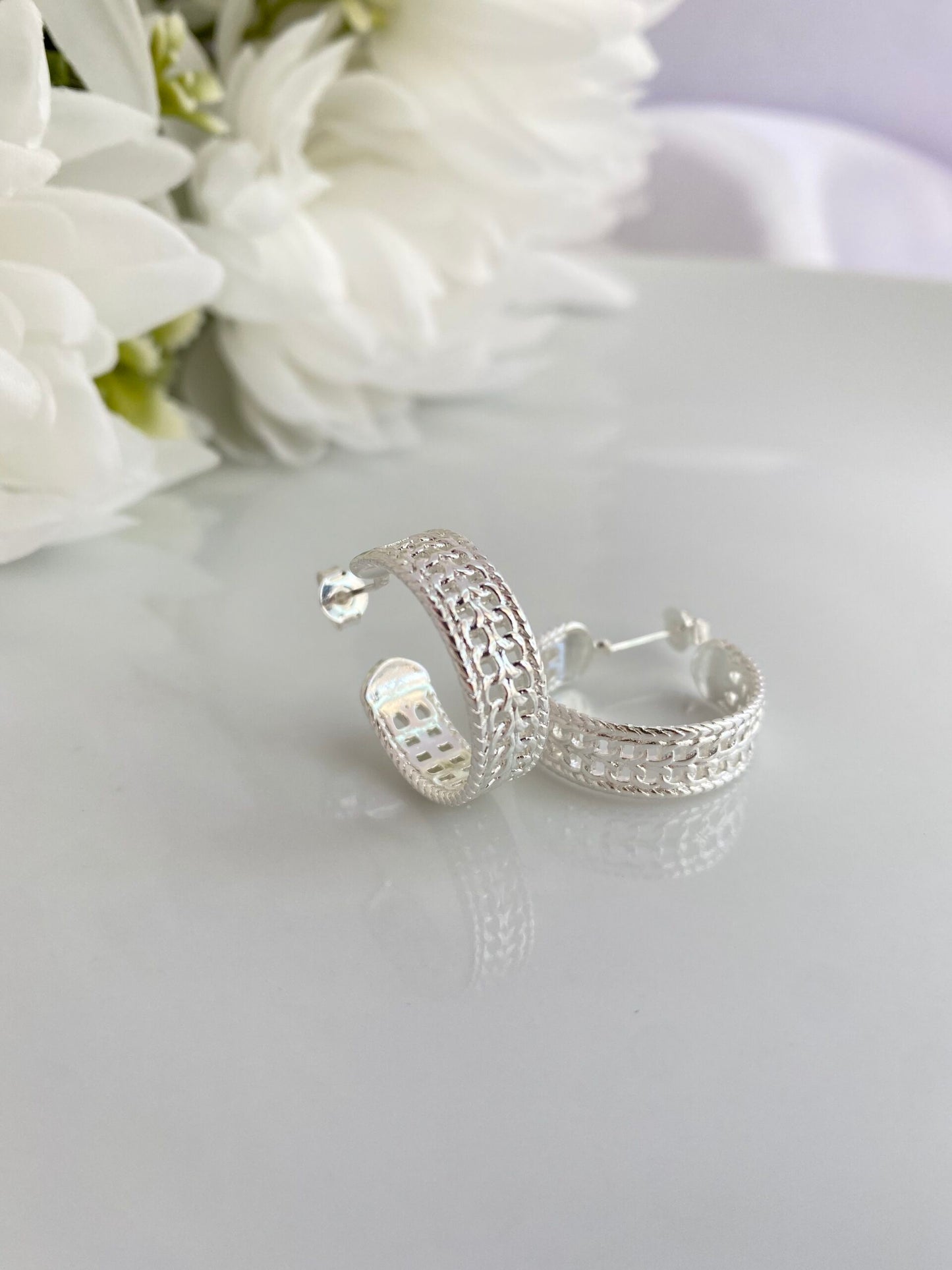 BRINCO ARGOLA TRAMA DE PRATA