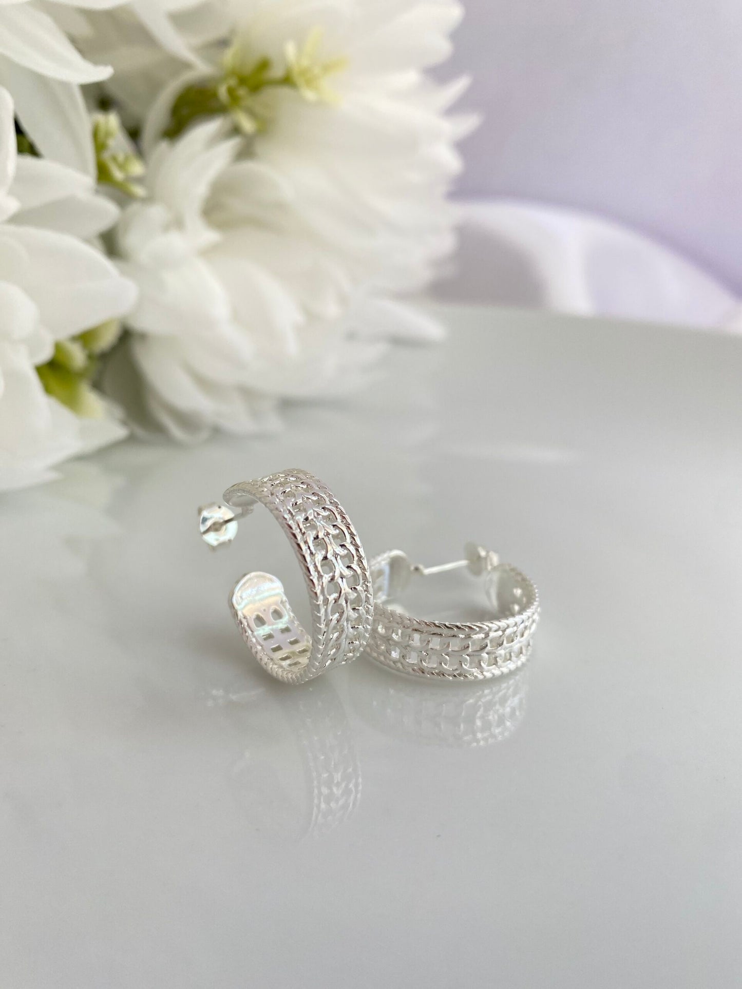 BRINCO ARGOLA TRAMA DE PRATA