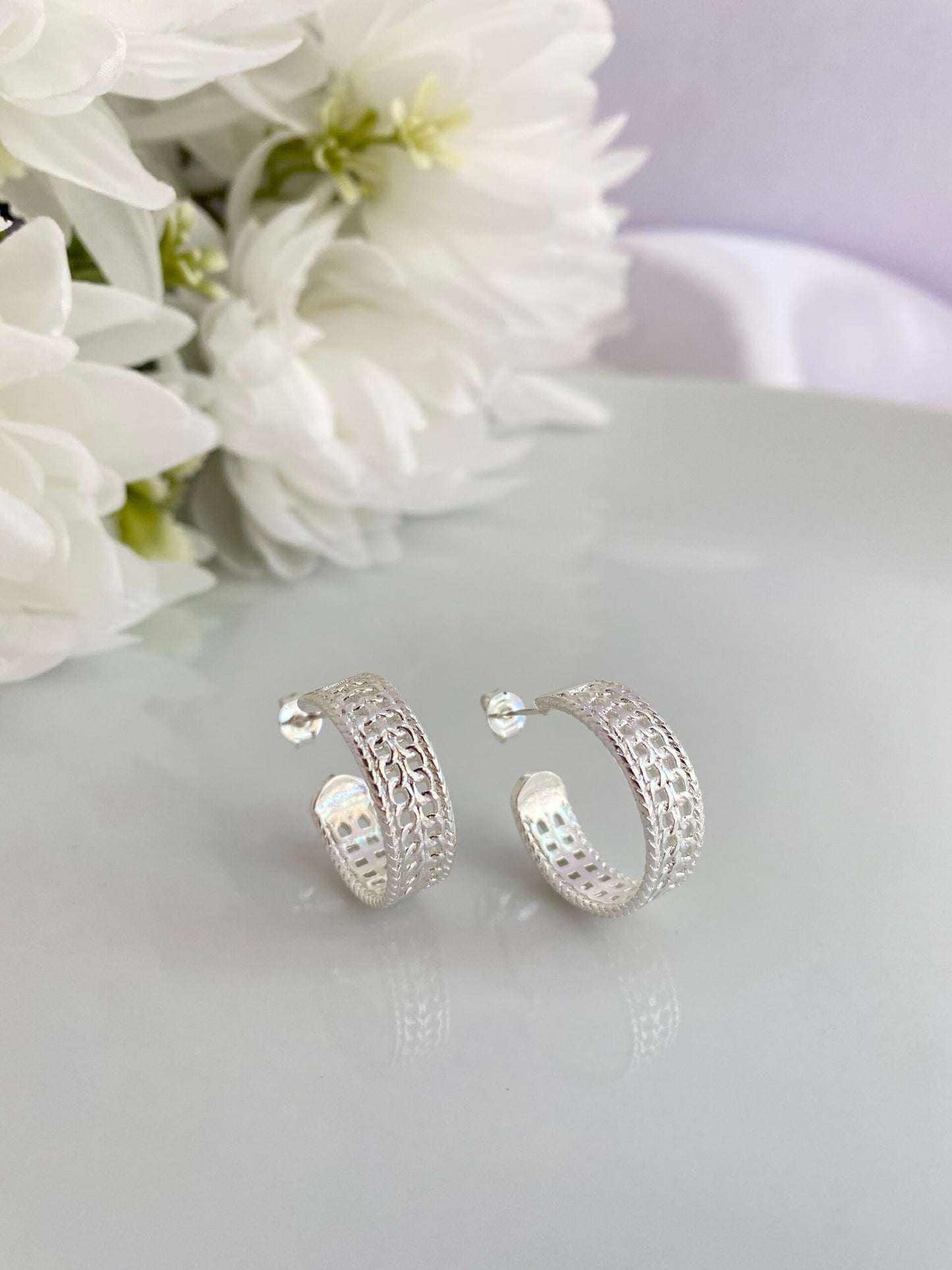 BRINCO ARGOLA TRAMA DE PRATA