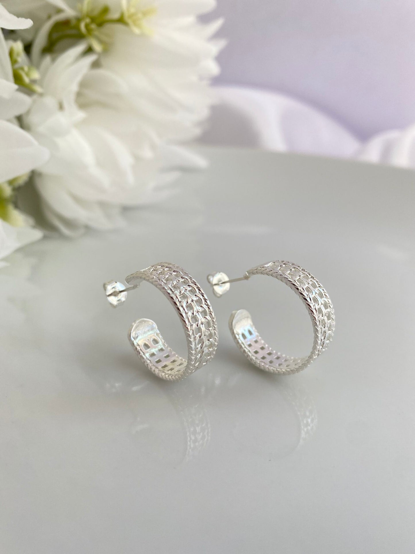 BRINCO ARGOLA TRAMA DE PRATA