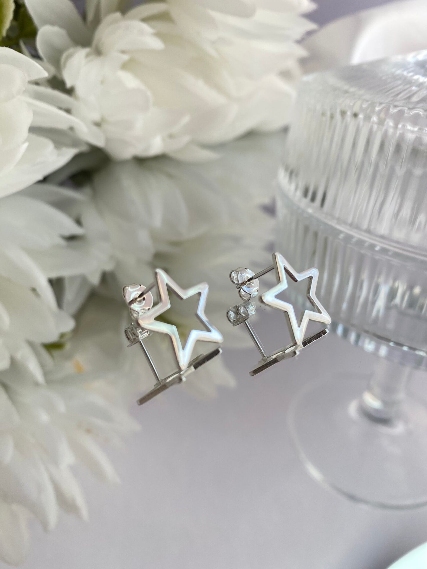 BRINCO PRATA ESTRELA VAZADO MÉDIO