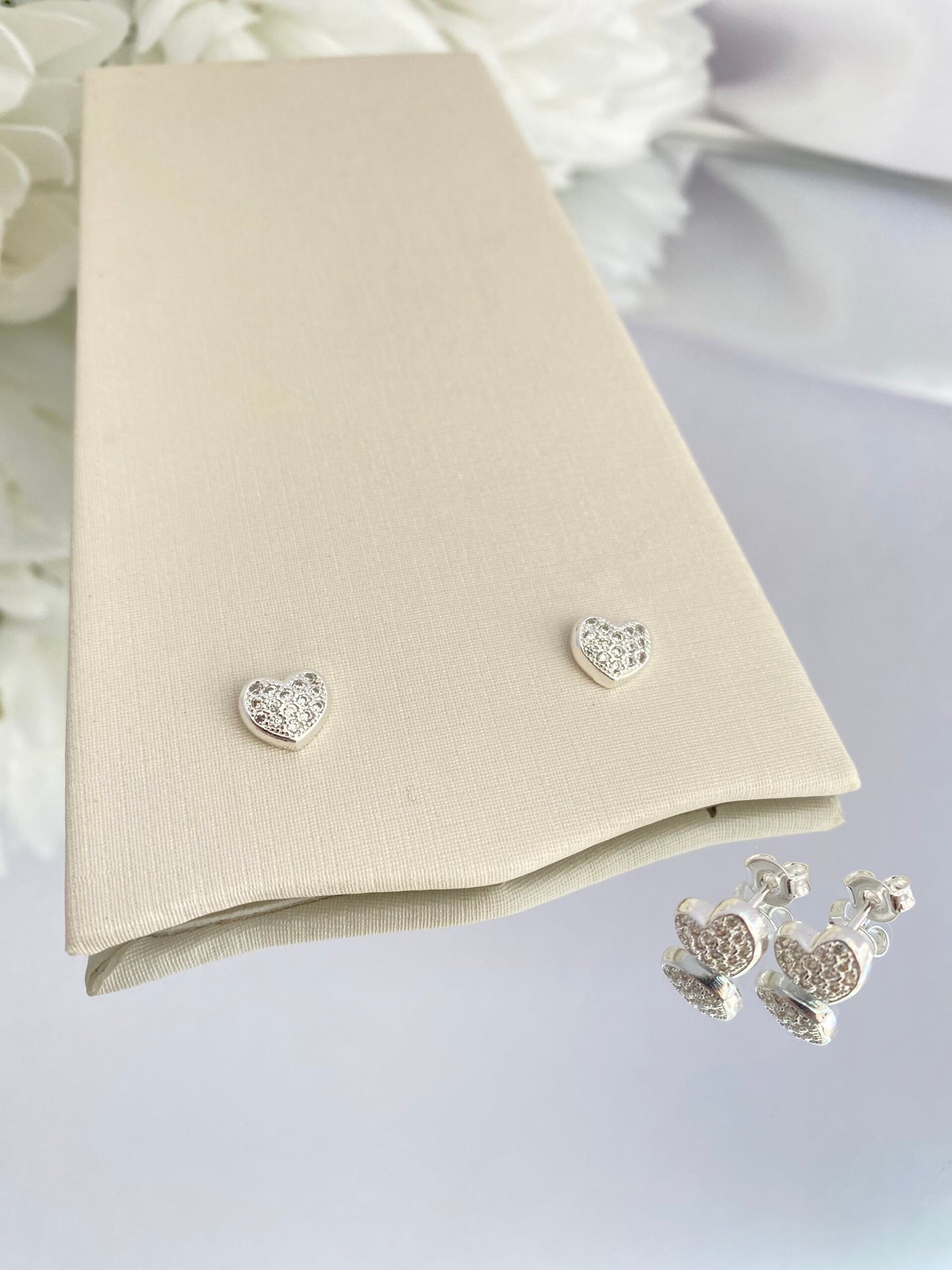 BRINCO PRATA CORAÇÃO CRAVEJADO