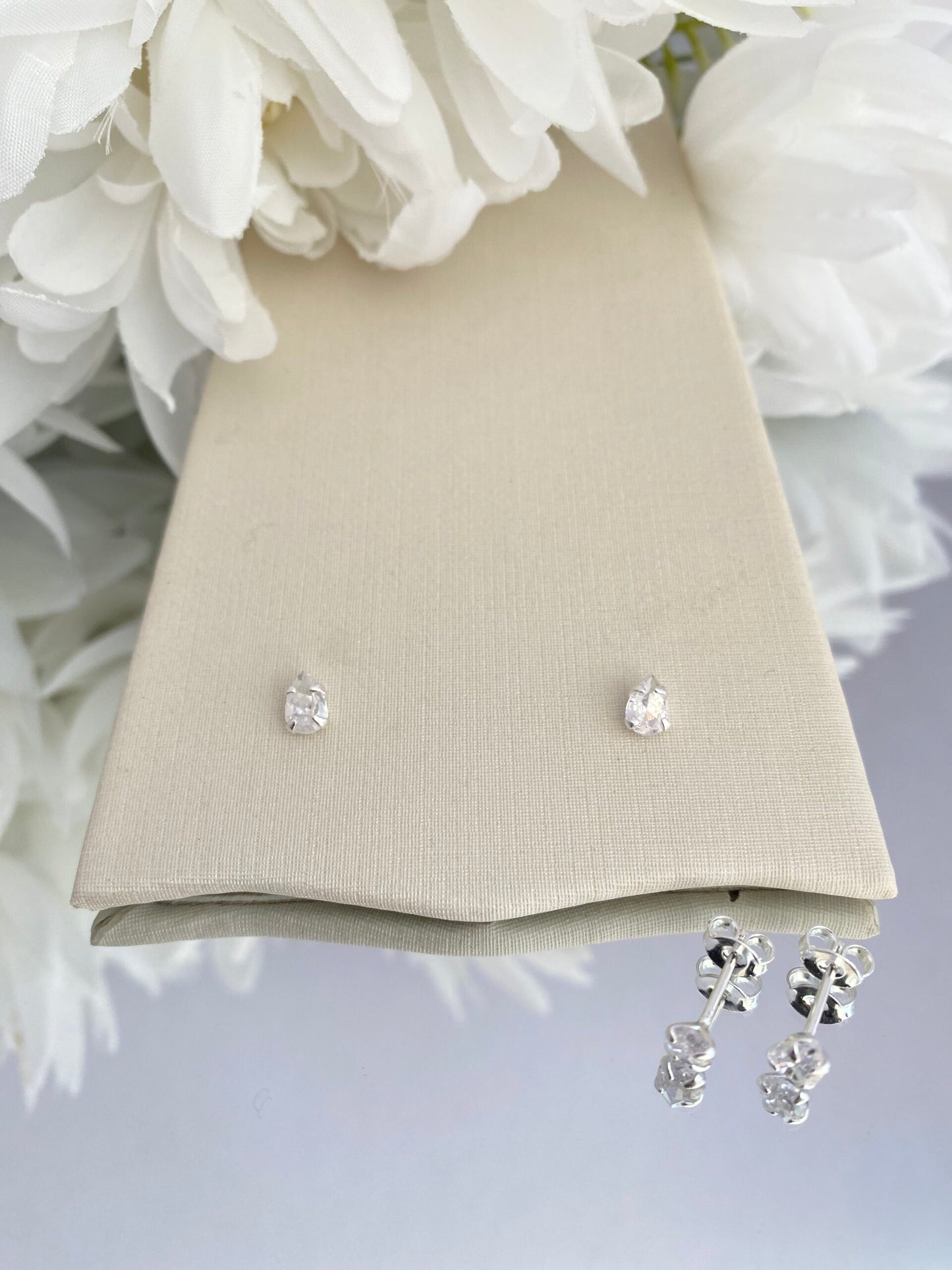 KIT BRINCO PRATA GOTA DE LUZ 4 PEÇAS