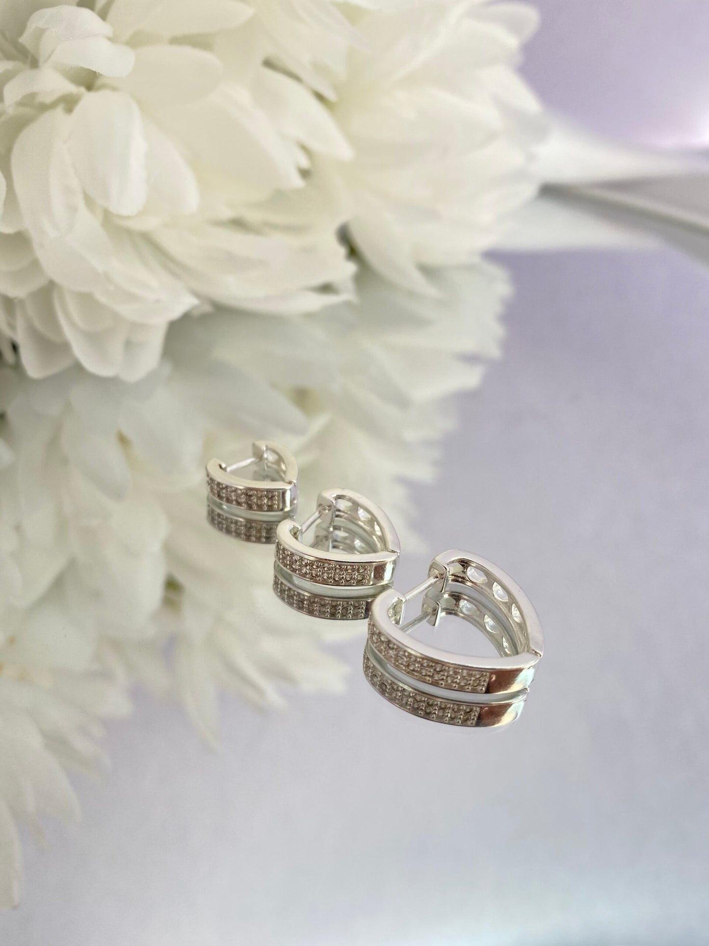 KIT BRINCO ARGOLA PRATA CORAÇÃO CRAVEJADO