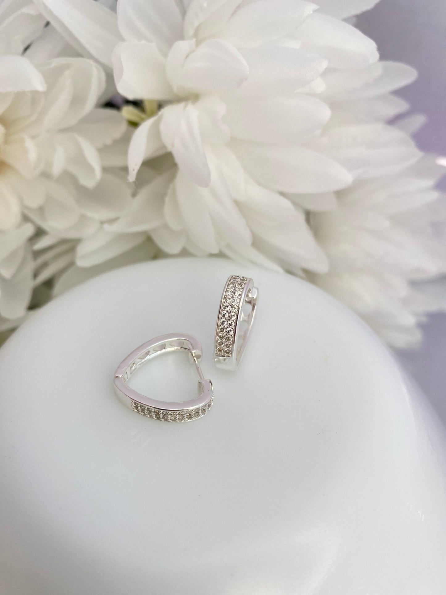 KIT BRINCO ARGOLA PRATA CORAÇÃO CRAVEJADO