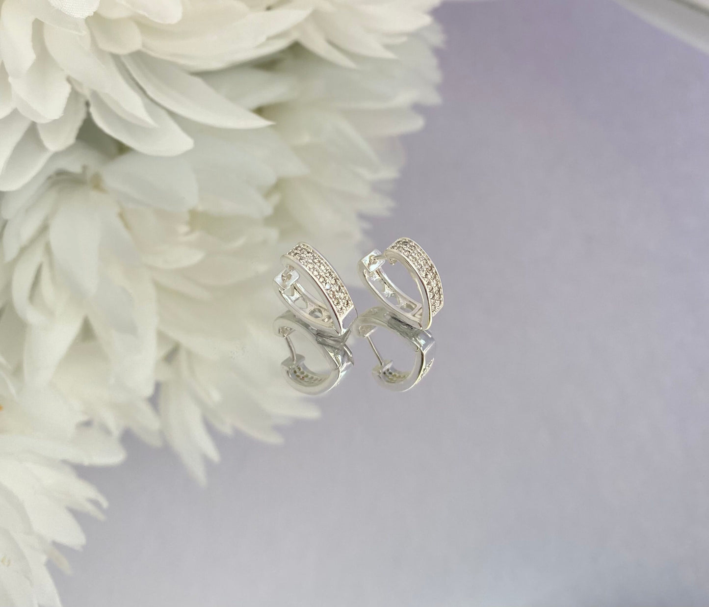 KIT BRINCO ARGOLA PRATA CORAÇÃO CRAVEJADO