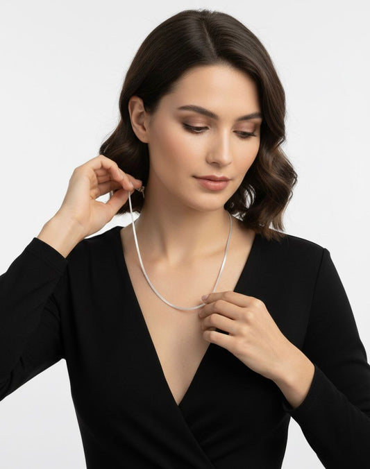 COLAR PRATA FIO DE BRILHO