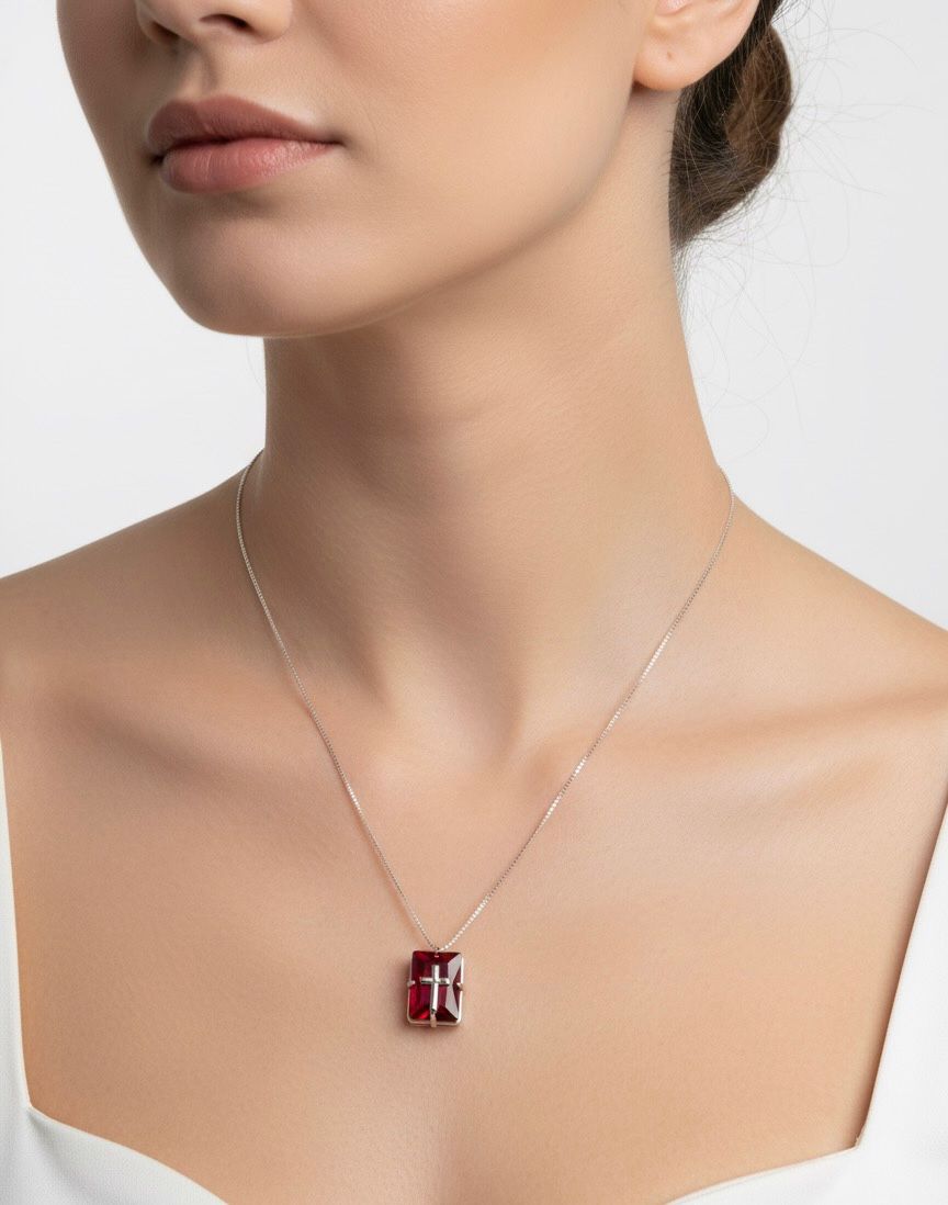 ESCAPULÁRIO PRATA CRUZ PRECIOSA - PEDRA VERMELHA