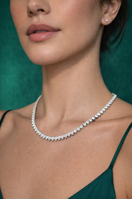 COLAR RIVIERA CORAÇÃO CRAVEJADO