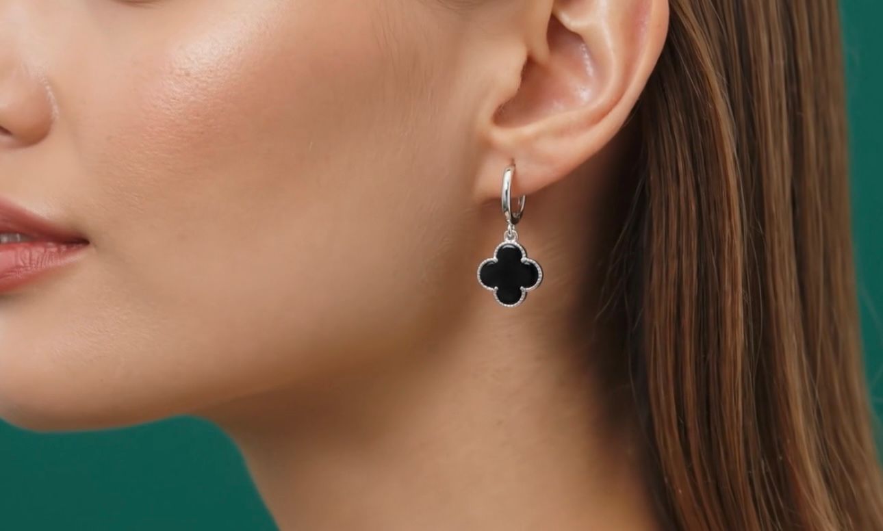 BRINCO CLOVER ELEGANCE PRETO