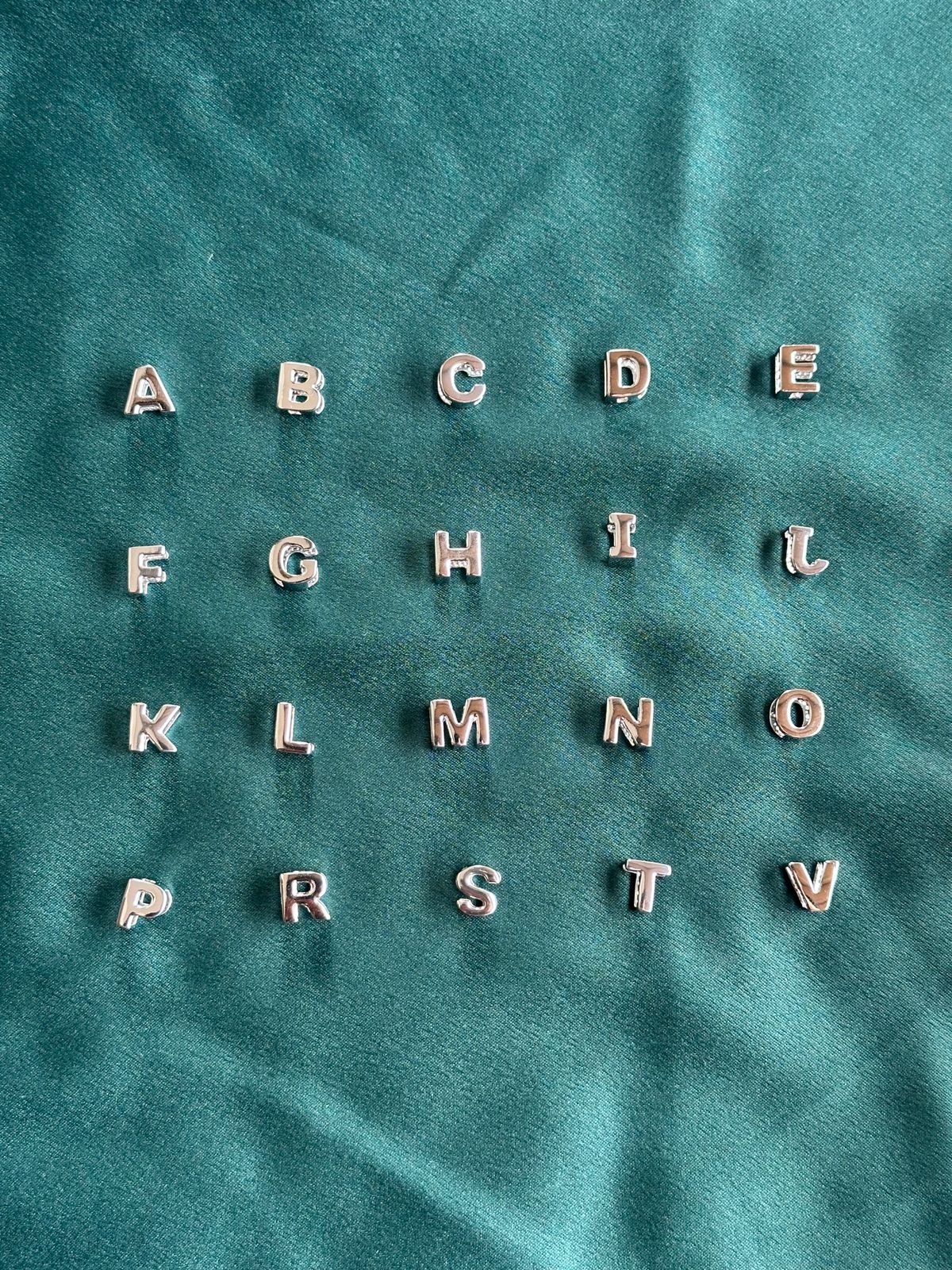 PINGENTE LETRA LUMIÈRE