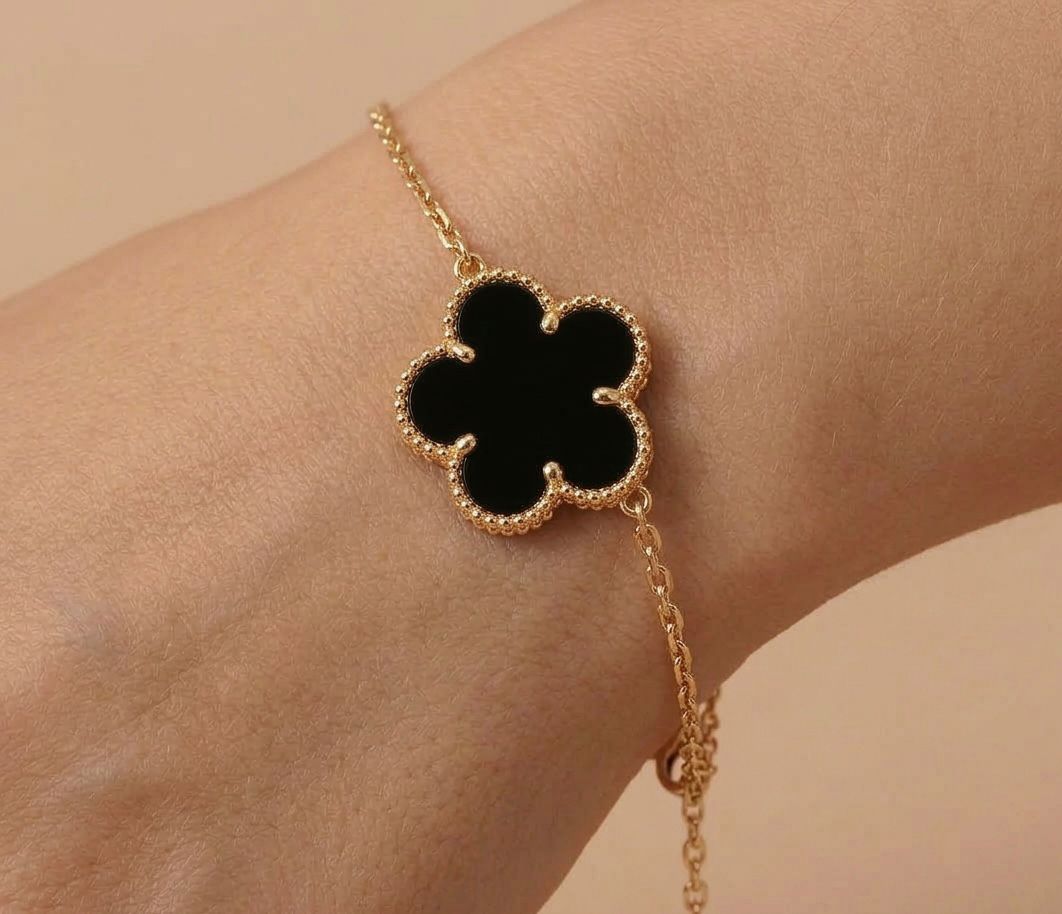 PULSEIRA CLOVER PRETA