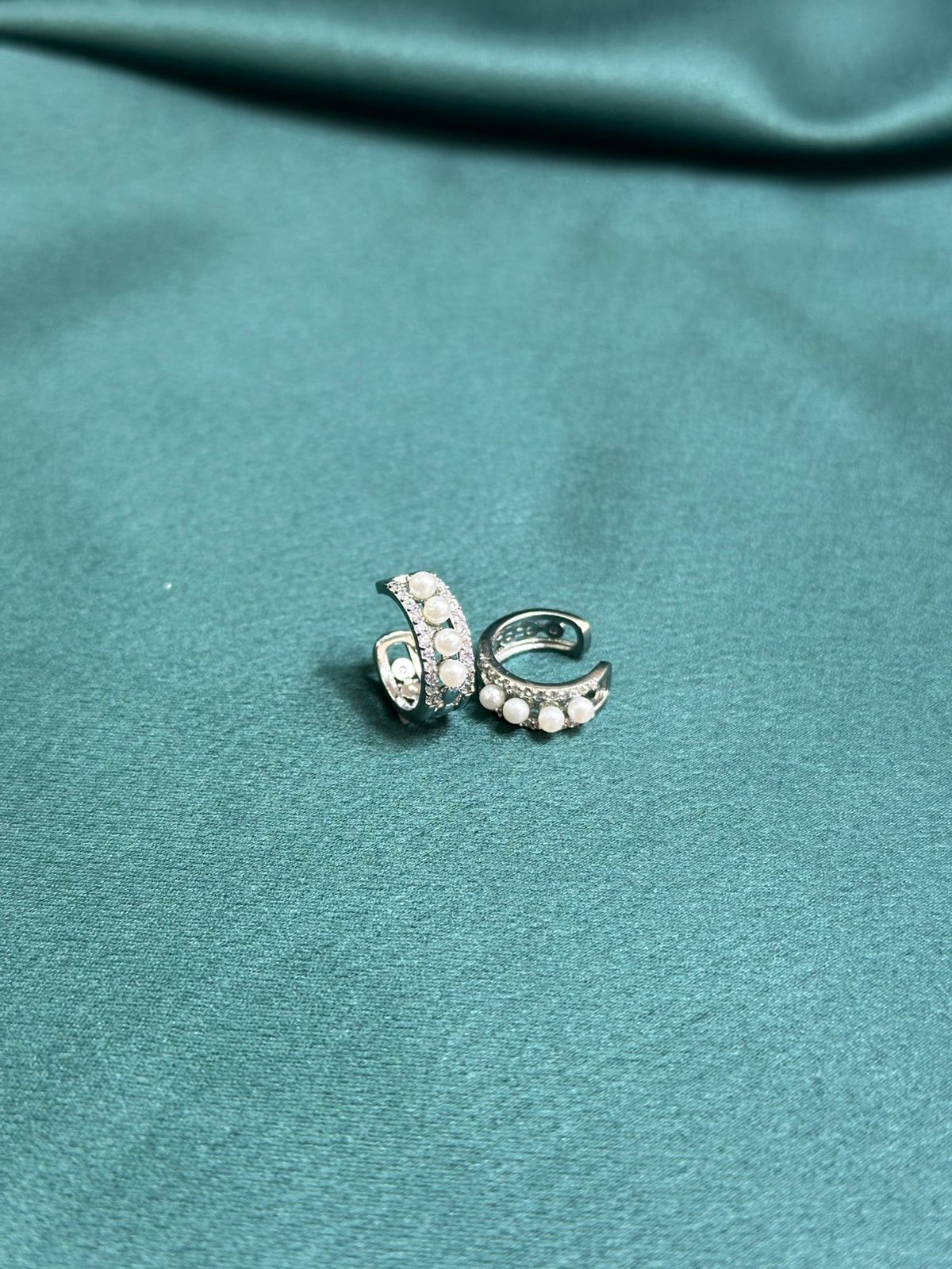 EAR CUFF BRILHO DE PÉROLA