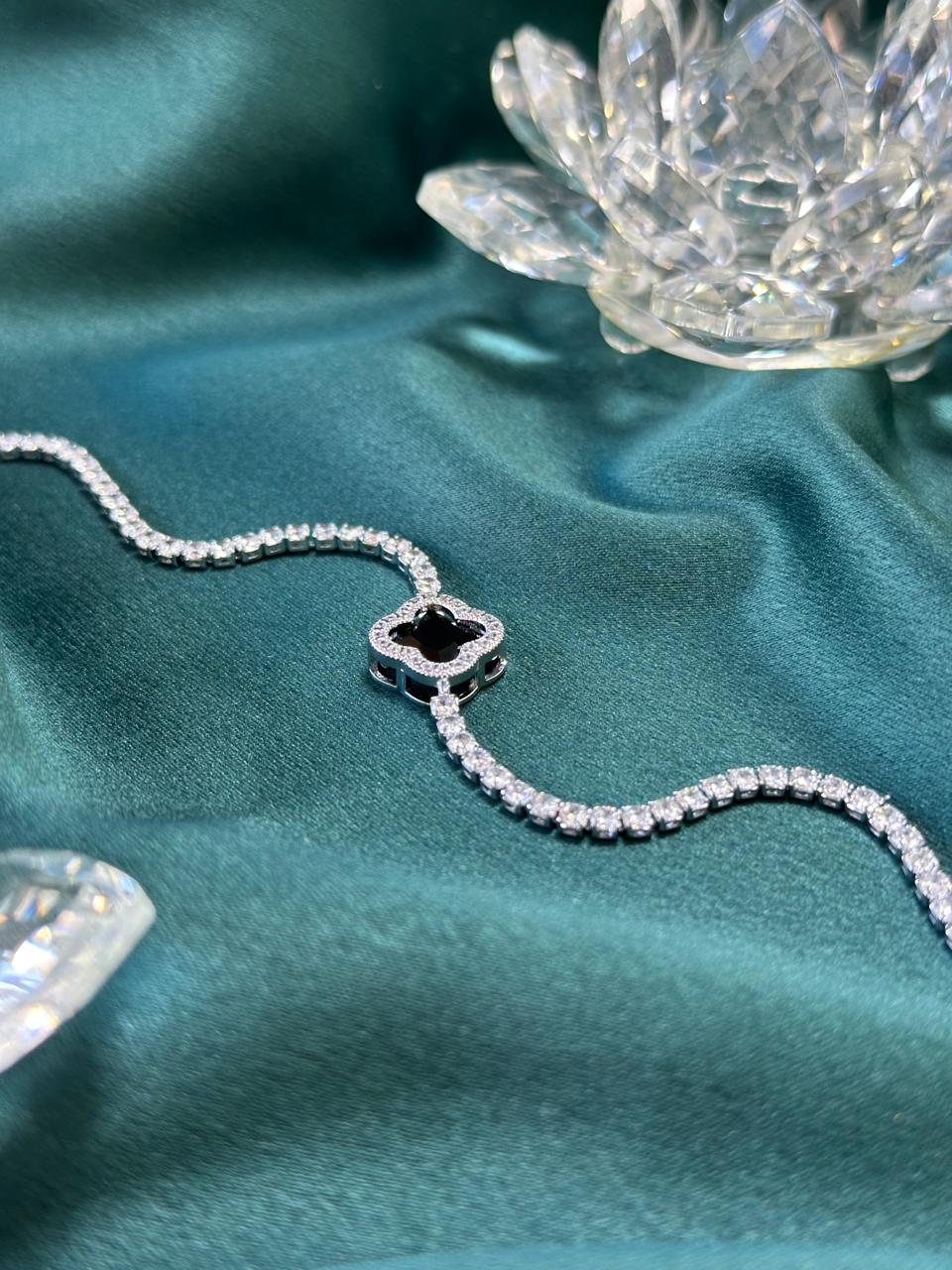 PULSEIRA CLOVER RIVIERA PRETA