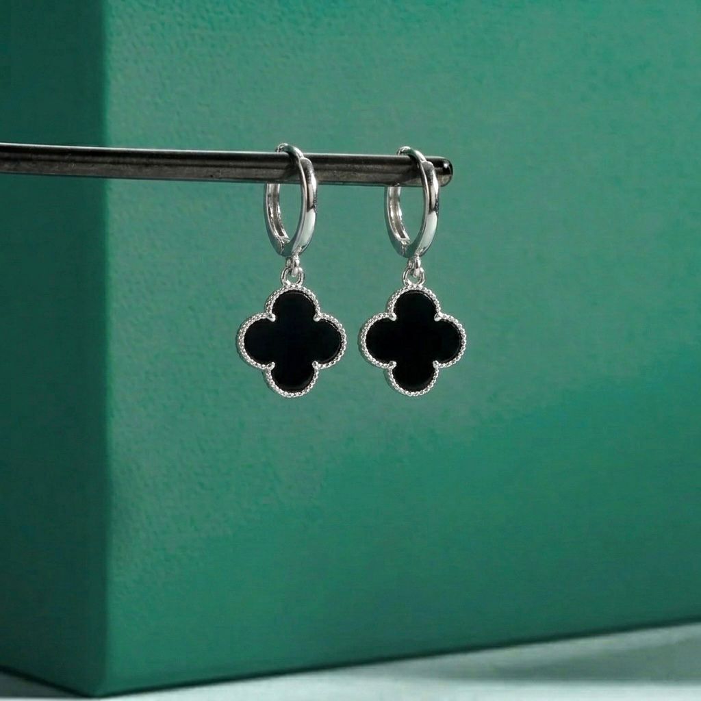 BRINCO CLOVER ELEGANCE PRETO